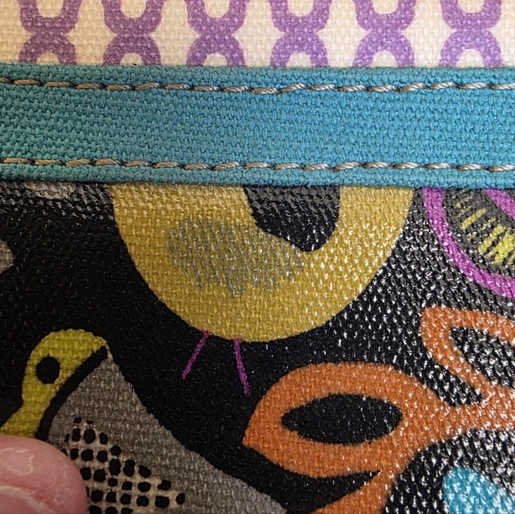 Fossil Key Per Women's Floral Multicolor Wristlet - Picture 4 of 8